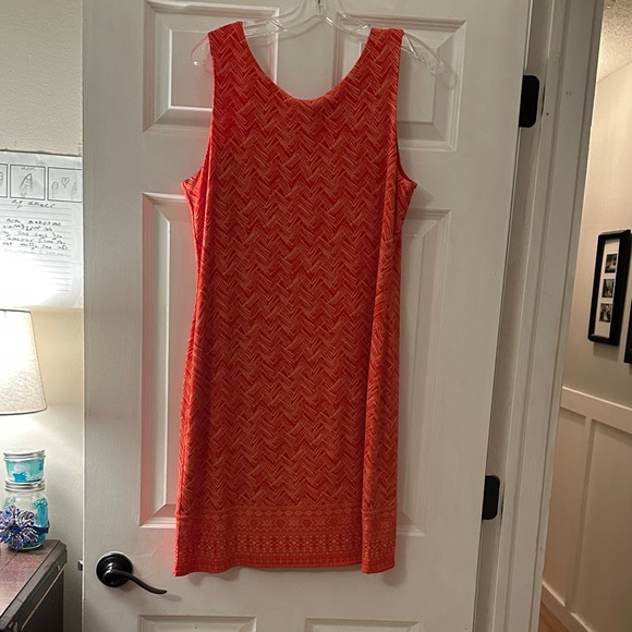 Vibrant Orange reversible shift Dress - Picture 4 of 6